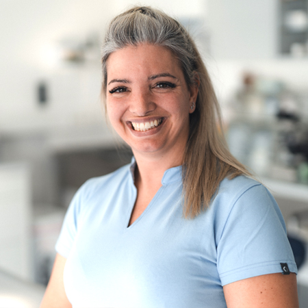 ANNA KOMPAN, Tierärztliche Ordinationsassistentin