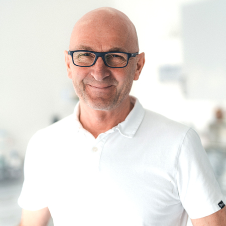 TIERARZT DR. MED. VET. PETER THEURL